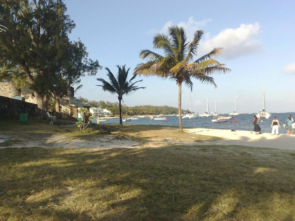 Hotel Paradisia Holidays Mauritius Trou d'Eau Douce Exterior foto